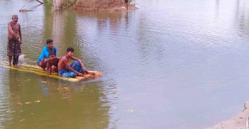 গোবিন্দগঞ্জে বাঁধ কাটার ঘটনায় আদালতের স্বপ্রনোদিত মামলা