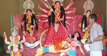 ঘোড়াঘাটে স্বাস্থ্যবিধি মেনে ২৬টি মন্দিরে দূর্গা মায়ের পূজার সূচনা
