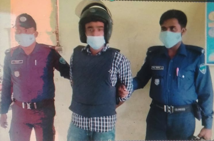 অস্ত্রের মুখে প্রবাসীর স্ত্রীকে ধর্ষণ; যুবলীগ নেতা চারদিনের রিমান্ডে