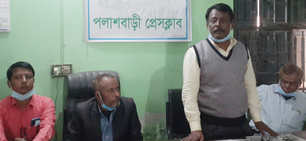 পলাশবাড়ী প্রেসক্লাবের সাংবাদিকদের সাথে মেয়র প্রার্থী  বিপ্লবের মতবিনিময়