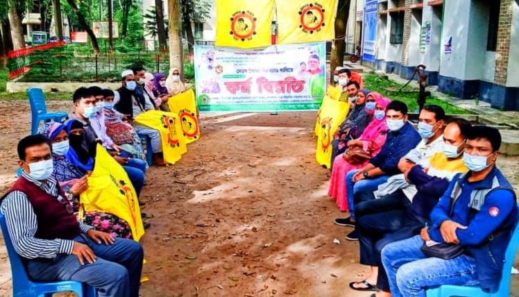 স্বাস্থ্য সহকারীদের কর্মবিরতি; কালীগঞ্জে প্রায় ৭৫ হাজার শিশু হাম-রুবেলা টিকা থেকে বঞ্চিত হওয়ার সম্ভাবনা