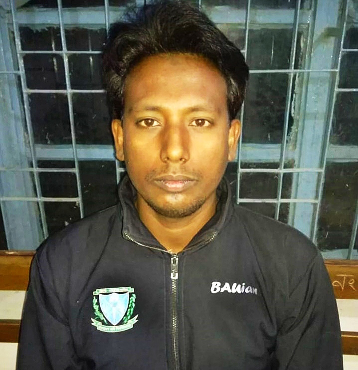 দিনাজপুরে আল্লাহর দলের আঞ্চলিক প্রধান গ্রেপ্তার