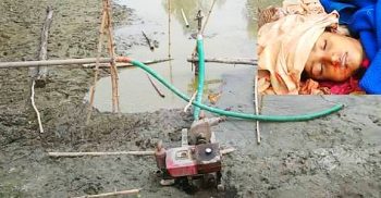 বালু উত্তোলনের সরঞ্জামের চাপায় গেল শিশুর প্রাণ; জীবনের মূল্য ৫০ হাজার টাকা