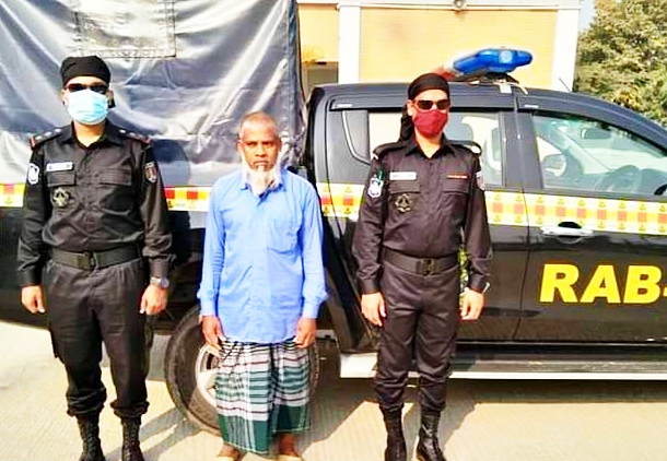 শরণখোলায় বিদেশি পিস্তল ও গুলিসহ গ্রেপ্তার ১