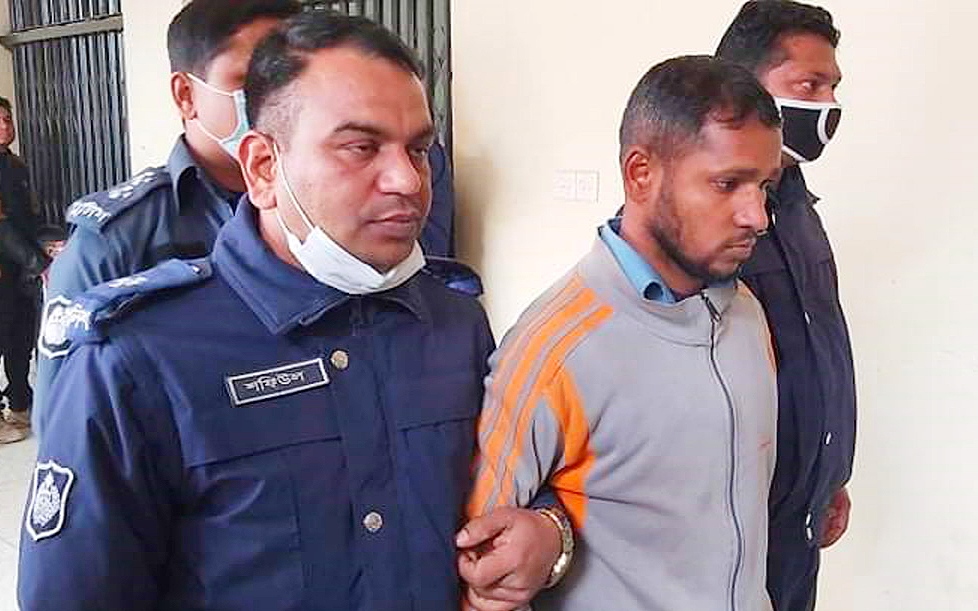 ইউএনও ওয়াহিদা হত্যা চেষ্টা; আসামী রবিউলের বিরুদ্ধে চার্জ গঠন