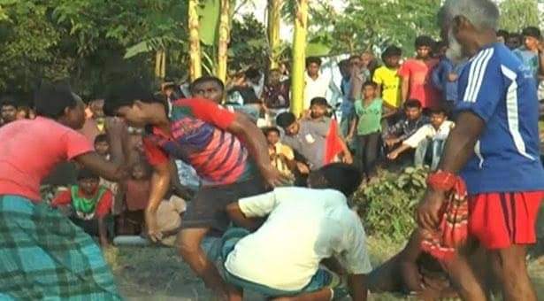 গ্রাম বাংলার ঐতিহ্যবাহী তন্ত্র মন্ত্রের পাতা খেলা