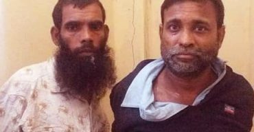 সুন্দরবনে বনবিভাগের অভিযানে নৌকা সহ আটক ২