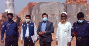 গোবিন্দগঞ্জে ইটভাটায় বিএসটিআইয়ের অভিযান