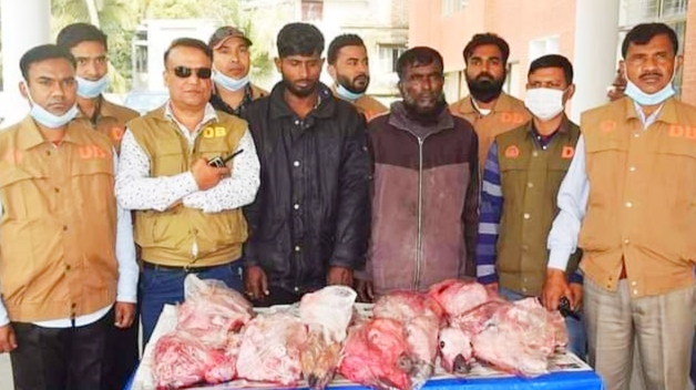 রামপালে হরিণের মাংস সহ আটক ২