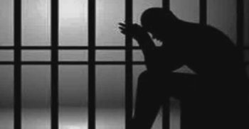 শ্যালিকার সঙ্গে প্রেম; শ্রীঘরে দুলাভাই