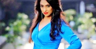 সাংবাদিকের ওপর চটেছেন পপি; শিল্পীরা যেন সরকারি মাল