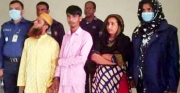 মোংলায় গাঁজাসহ স্বামী-স্ত্রী ও জামাই আটক