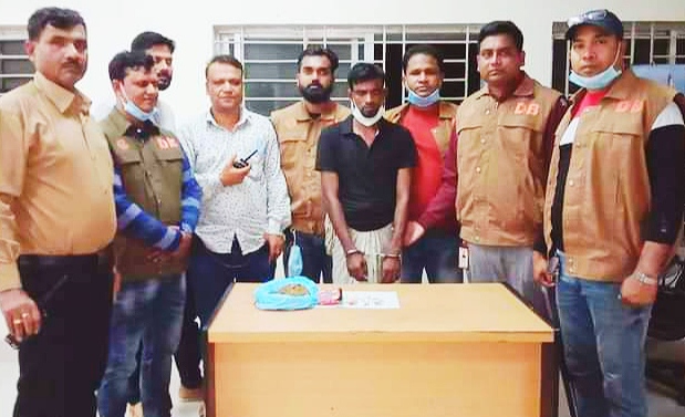 শরণখােলায় ইয়াবা ও গাঁজাসহ আটক ১
