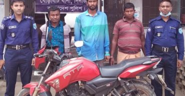 ইউপি মেম্বারের নেতৃত্বে রাস্তায় ছিনতাই, ৩ ছিনতাইকারী গ্রেপ্তার