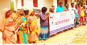 আশ্রয়ণ প্রকল্পের ঘর পুননির্মাণের দাবী