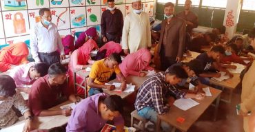 নিউ লাইফ ফাউন্ডেশন; মেধা ভিত্তিক বৃত্তি প্রদানের লক্ষে ছাত্র-ছাত্রীদের পরীক্ষা