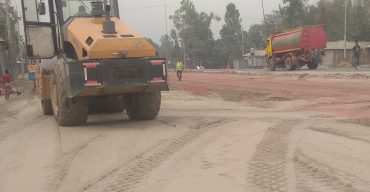 সরকার রাজস্ব থেকে বঞ্চিত; গোবিন্দগঞ্জে ৪ লেনের মহাসড়কের কাজে নিম্নমানের সামগ্রী 