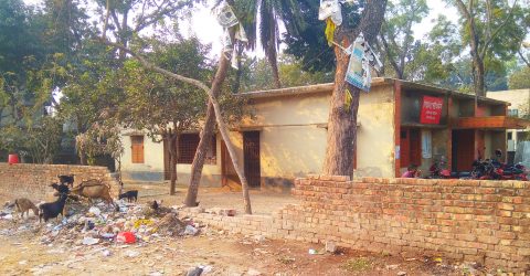 দীর্ঘদিন ধরে অরক্ষিত পোস্ট অফিস