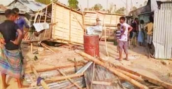 গাইবান্ধায় কালবৈশাখীর তাণ্ডবে প্রাণ গেল ৫ জনের