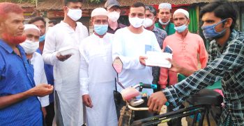 ঘোড়াঘাটে ইফতার সামগ্রী নিয়ে রাস্তায় পৌর যুবলীগ