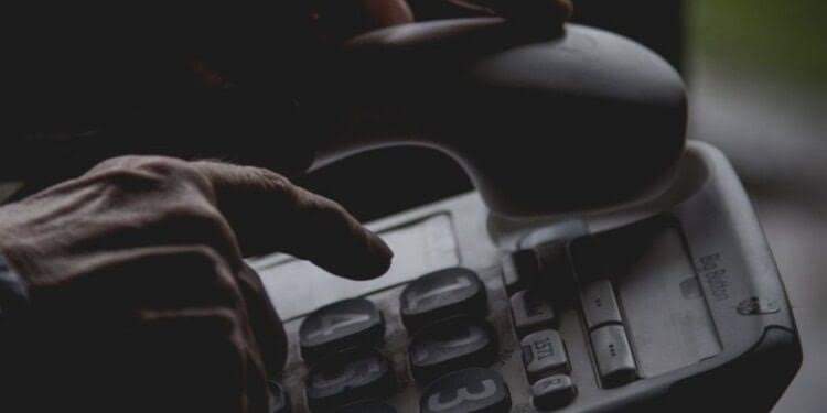 ফোনে আড়িপাতা, কল রেকর্ড ফাঁস করা শাস্তিযোগ্য অপরাধ