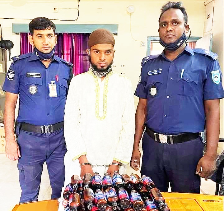 গোবিন্দগঞ্জে ৪৯ বোতল ফেনসিডিল সহ এক যুবক গ্রেপ্তার