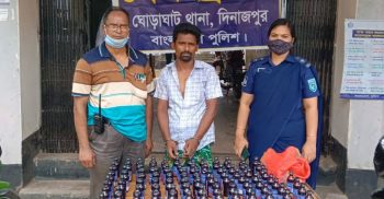 ঘোড়াঘাটে বস্তাভর্তি ফেনসিডিল সহ আটক ১