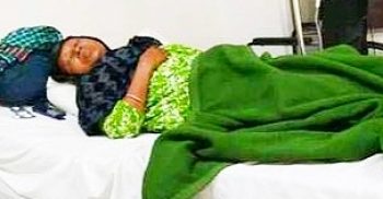 ক্যান্সার আক্রান্ত মাকে বাঁচাতে সন্তানের আকুতি