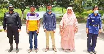 আটহাজার পিস ইয়াবা উদ্ধার, স্বামী-স্ত্রীসহ গ্রেপ্তার ৩