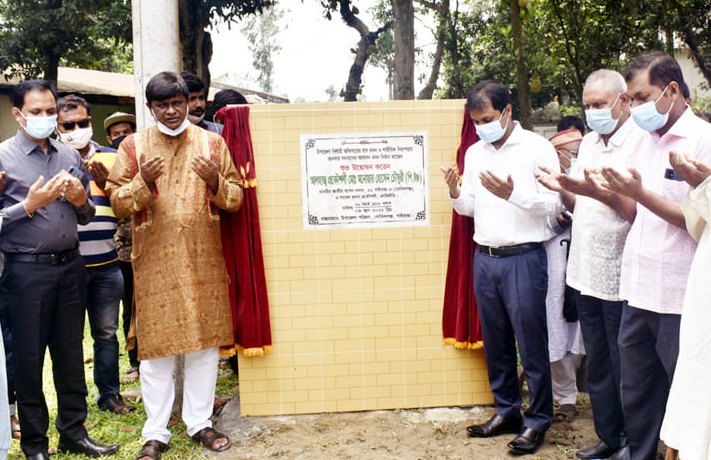 গোবিন্দগঞ্জে আনসার সদস্যদের আবাসন ভবন নির্মাণ কাজের উদ্বোধন
