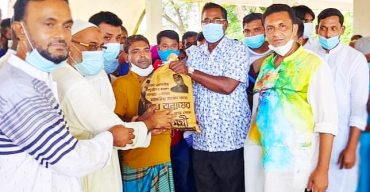 শেখ তন্ময়ের ত্রাণসামগ্রী পেল রামপালের ৪ শতাধিক হতদরিদ্র পরিবার