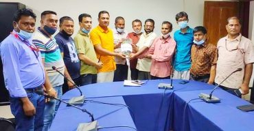 পলাশবাড়ী রিপোর্টার্স ইউনিটির সাংবাদিকদের সঙ্গে নবাগত ওসির মতবিনিময়