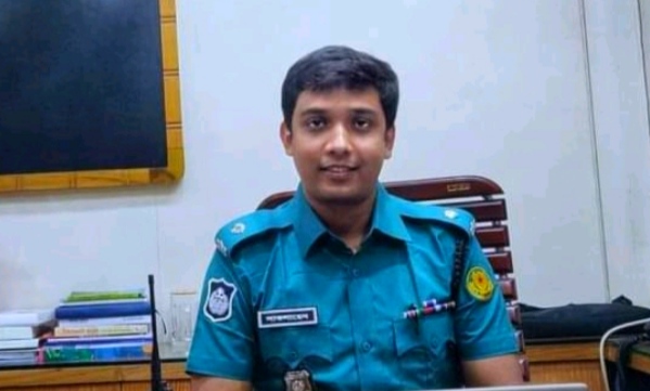 পরীমণিকাণ্ড; ডিবি কর্মকর্তা গোলাম সাকলায়েন শিথিলকে দায়িত্ব থেকে সরিয়ে দেওয়া হচ্ছে