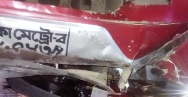 গোবিন্দগঞ্জে বাস চাপায় মোটরসাইকেলের তিন আরোহী নিহত