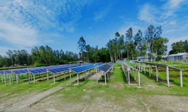 ব্রহ্মপুত্র নদের মাঝে প্রত্যন্ত চরে ৫৪ কিলোওয়াট মাইক্রোগ্রীড বিদ্যুৎ সেবা’র উদ্বোধন