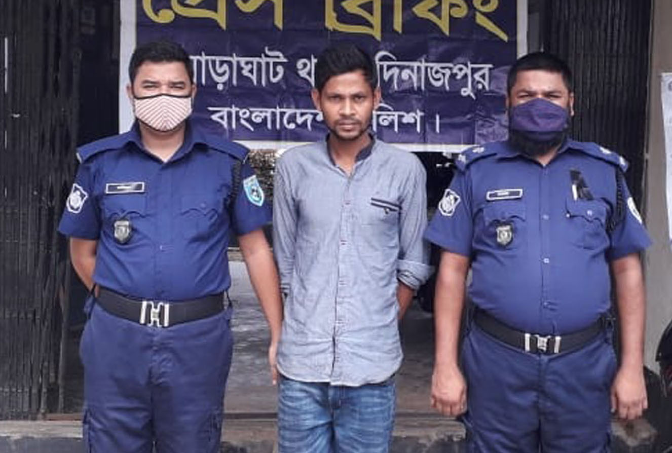 ঘোড়াঘাটে ইয়াবা সহ যুবক আটক