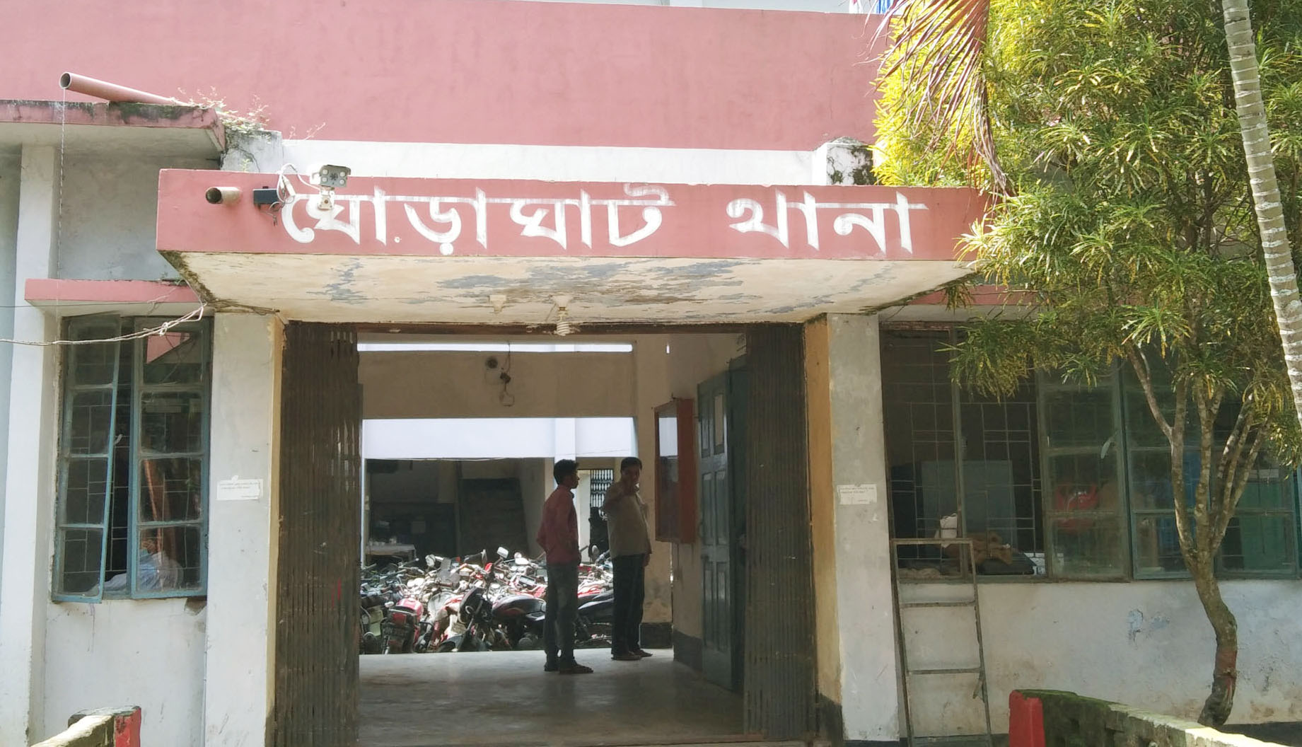 ঘোড়াঘাটে জুয়ার আসর থেকে ইউপি চেয়ারম্যানসহ আটক ৬