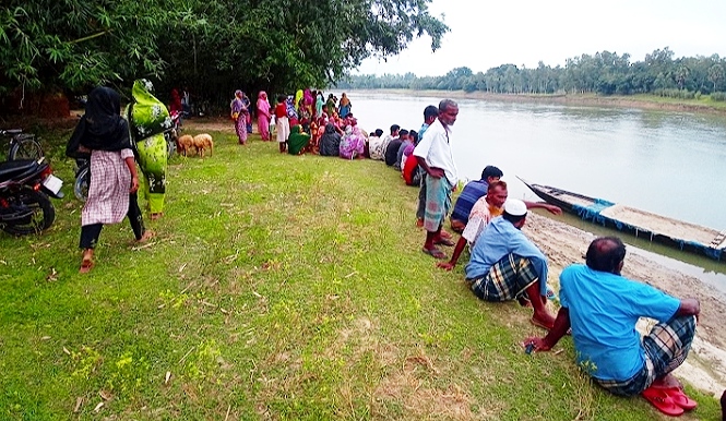 নওগাঁয় নদীতে গোসলে নেমে স্বামী-স্ত্রী নিখোঁজ