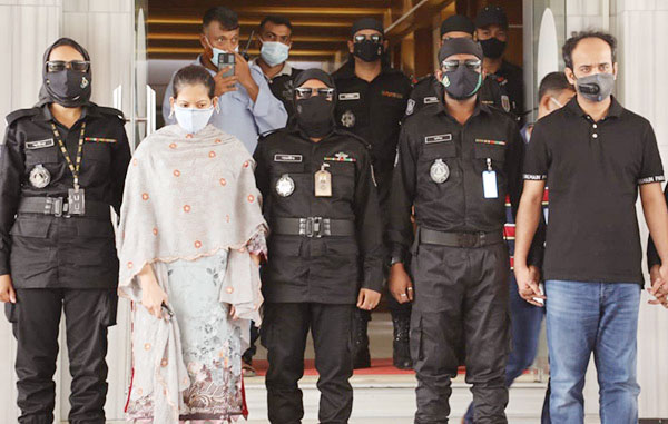 তিন দিনের রিমাণ্ডে ইভ্যালির চেয়ারম্যান-সিইও