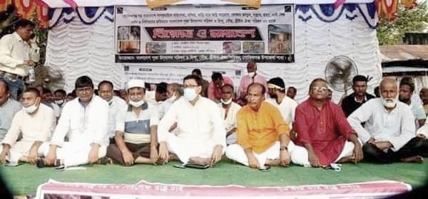 গোবিন্দগঞ্জে সাম্প্রদায়িক সহিংসতার প্রতিবাদে বিক্ষোভ সমাবেশ