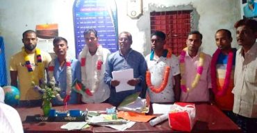 গোবিন্দগঞ্জে উপজেলা সেলুন শ্রমিক ইউনিয়নের নবনির্বাচিত কার্যনির্বাহী পরিষদের শপথ গ্রহন