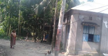 পলাশবাড়ী দীর্ঘদিন ধরে তিন গ্রামের হাজারো মানুষের জনদুর্ভোগ