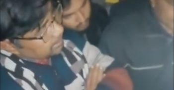 পলাশবাড়ীতে নির্বাচনী আচরণবিধি লঙ্ঘন করায় জনতার হাতে চেয়ারম্যান প্রার্থী আটক