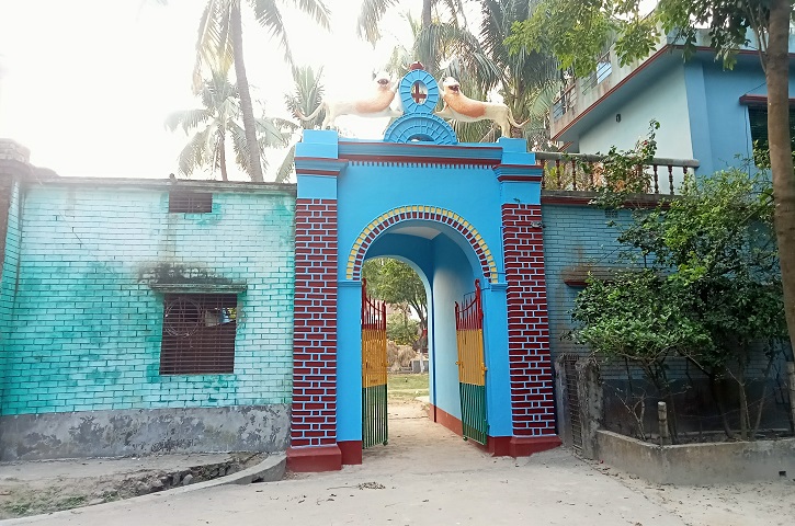 মোঘল আমলের স্বাক্ষী বগুড়ার মাদলা জমিদার বাড়ি