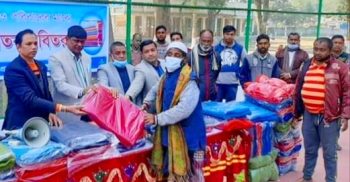 গোবিন্দগঞ্জে শীতার্তদের মাঝে শীতবস্ত্র বিতরণ