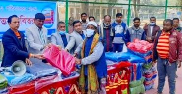 গোবিন্দগঞ্জে শীতার্তদের মাঝে শীতবস্ত্র বিতরণ