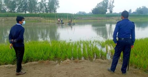 পলাশবাড়ীতে অবৈধভাবে বালু তোলার দায়ে ৪টি ড্রেজার মেশিন ধ্বংস 