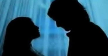 নারীসহ আপত্তিকর অবস্থায় বিআরডিবির কর্মকর্তা আটক