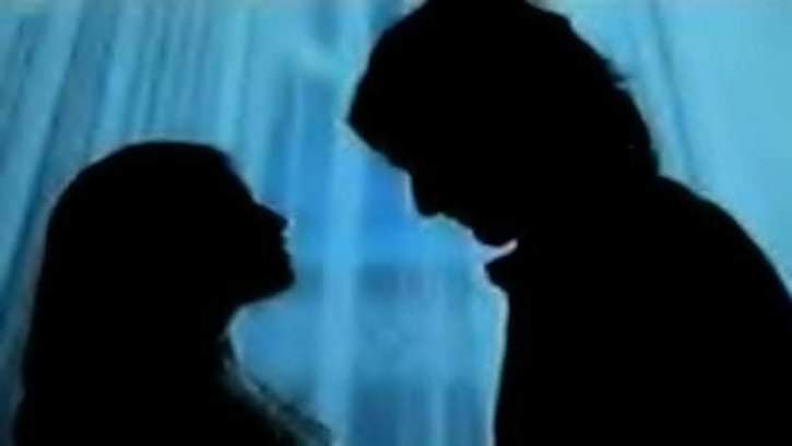 নারীসহ আপত্তিকর অবস্থায় বিআরডিবির কর্মকর্তা আটক