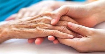 মায়ের সেবা না করায় স্ত্রীদের তালাক দিলেন ৩ ভাই